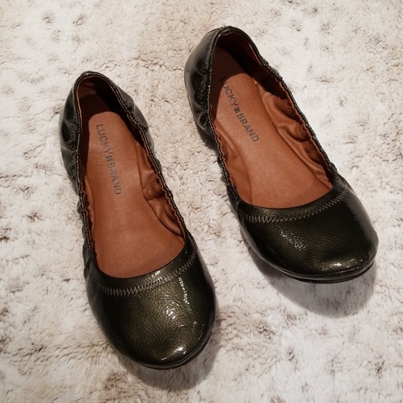 Lucky Brand Shoes - Lucky Brand NWOT Olive Green Stretch Ballet Flats